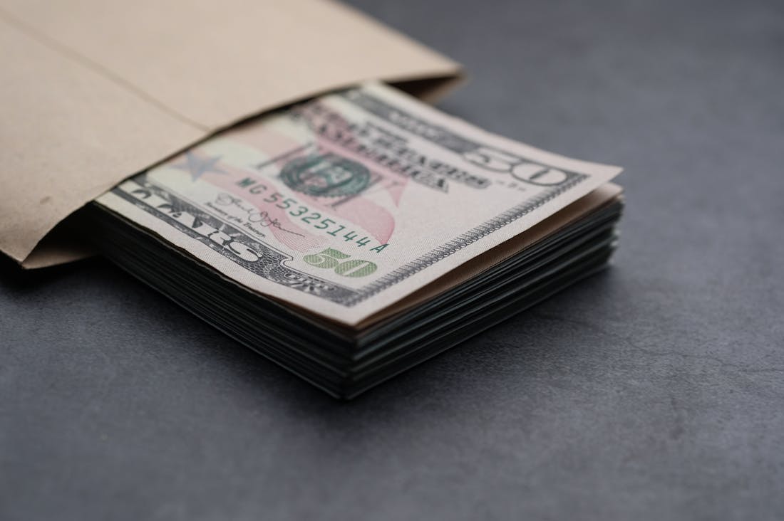 Achieving Financial Independence: Strategies for Smart Savers and Investors Image 2