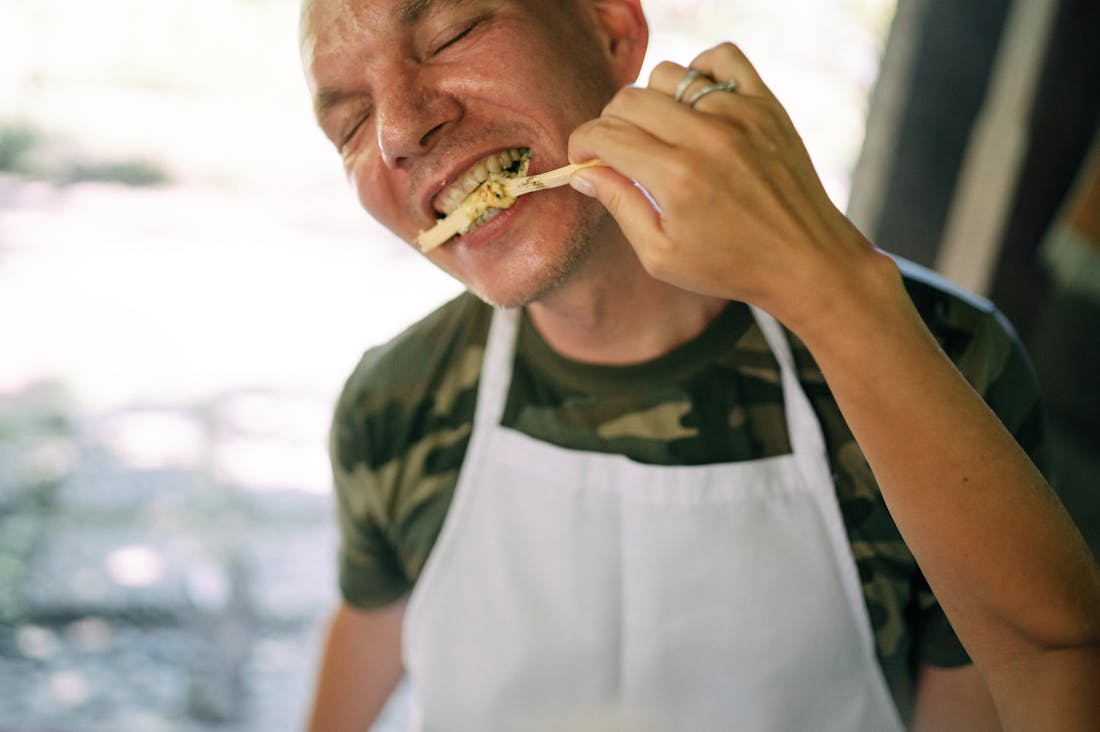 Achieving Holistic Wellness Through Mindful Eating Practices Image 2