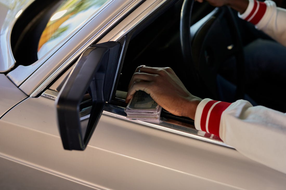 Auto Evolution: The Impact of Electric Vehicles on Daily Life