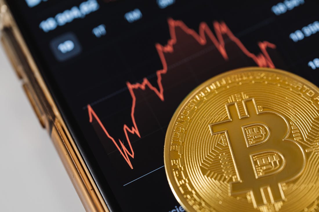 Best Practices for Managing Personal Wealth in a Digital Age Image 3