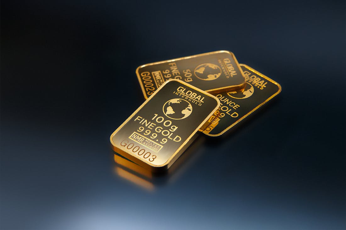 Budget-Friendly Strategies for Smart Investing in Today's Market Image 2