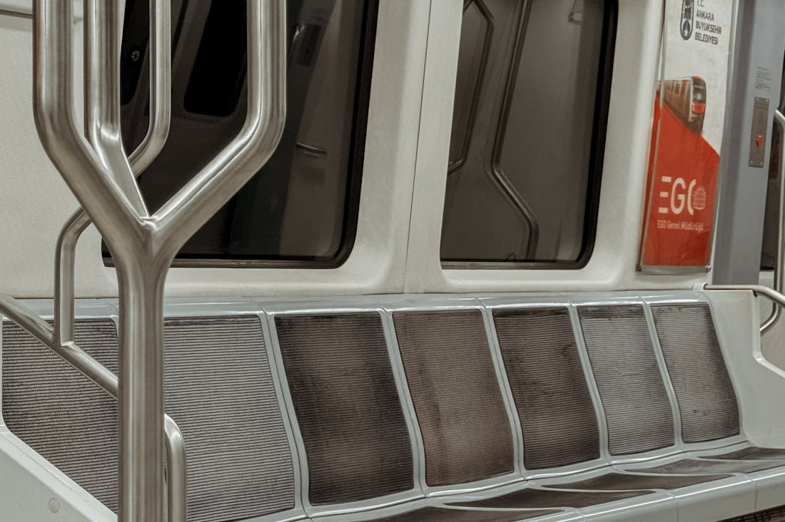 Budget Travel: Tips for Exploring New Destinations without Breaking the Bank Image 3