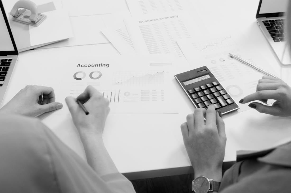 Building Financial Resilience: Tips for Navigating Economic Uncertainty in Your Personal Finances Image 3