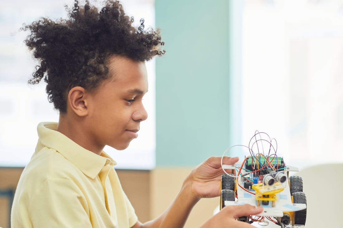 Cars of Tomorrow: What to Expect in the Evolution of Vehicle Technology and Sustainability Image 3