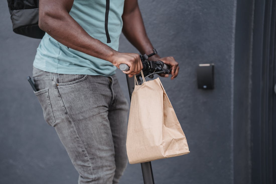 Choosing Sustainable Transportation Options for a Greener Future Image 3