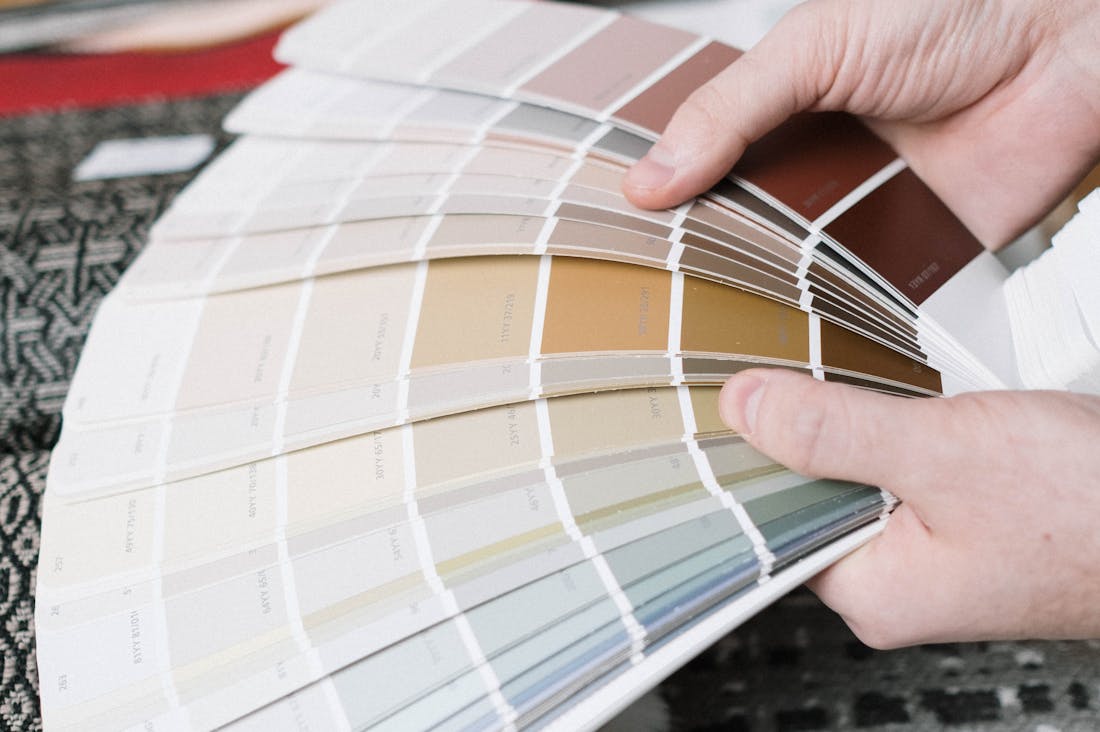 Crafting Memorable Travel Experiences with Minimal Planning Efforts