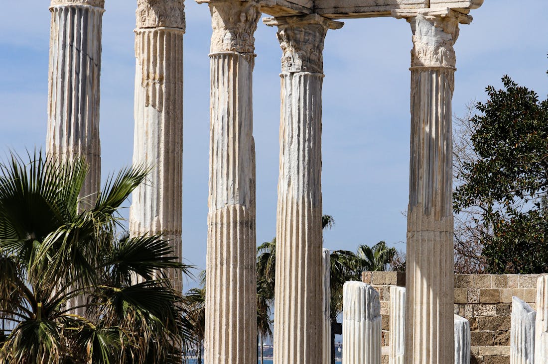 Creative Ways to Save for Travel Without Sacrificing Fun Image 1