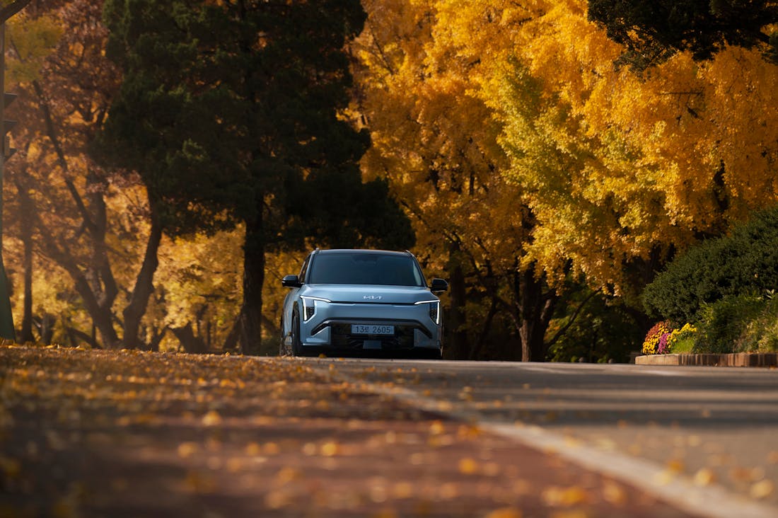 Cruising into the Future: How Electric Vehicles are Shaping Sustainable Transportation Image 2