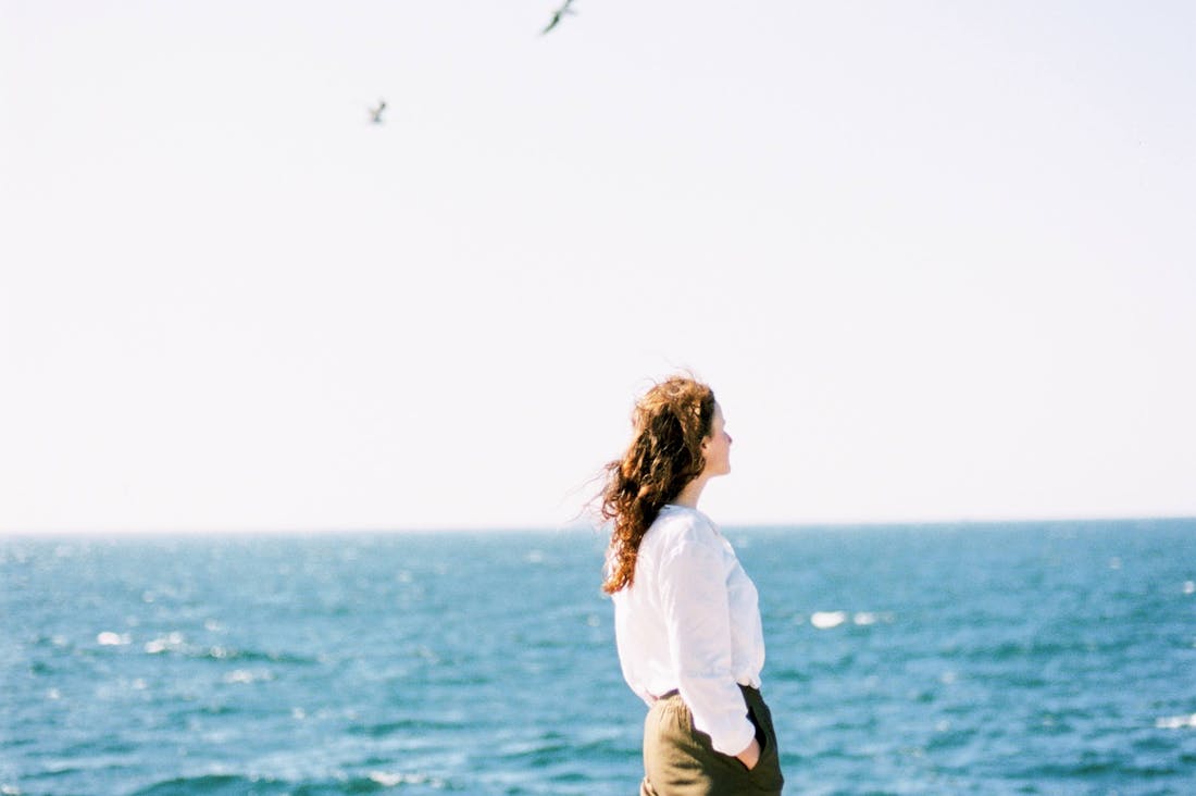 Cultivating a Minimalist Lifestyle: Strategies for Simplifying Your Life and Enhancing Your Well-Being Image 2