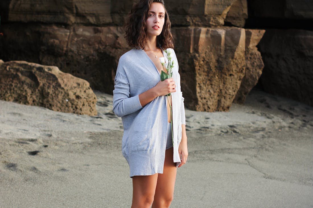 Cultivating Mindfulness in Daily Life: Simple Practices for Greater Peace and Clarity Image 3