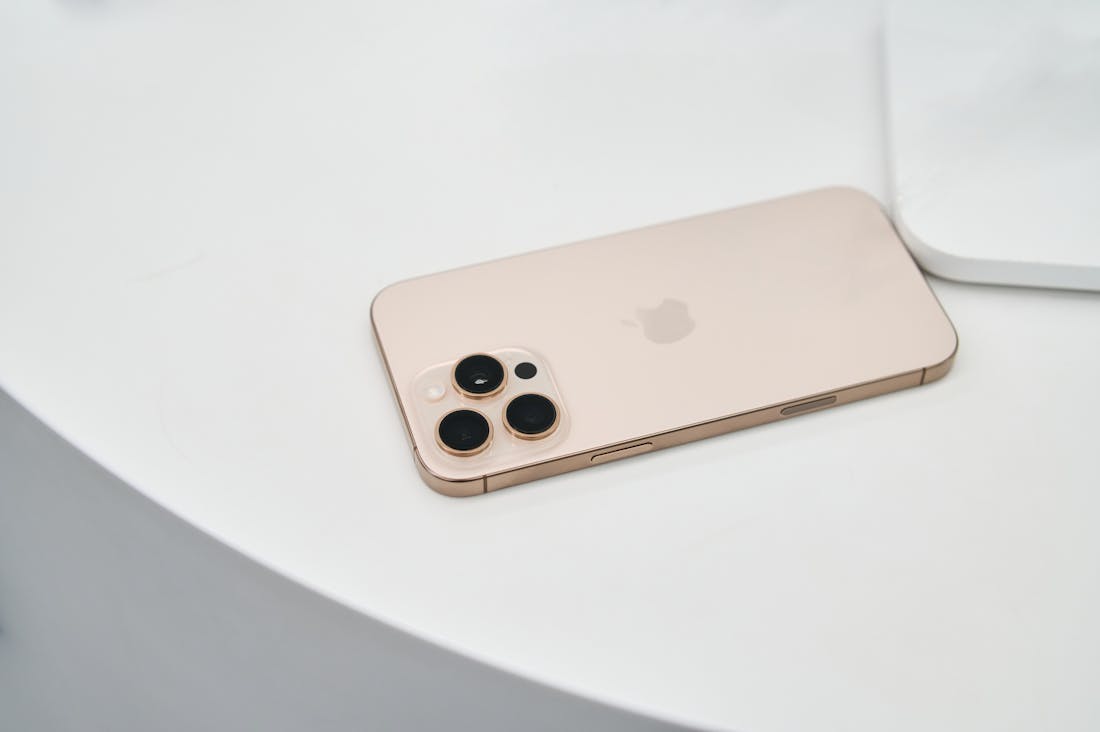 Culture of Digital Connectivity: Rethinking Relationships in a Tech-Driven Age Image 3