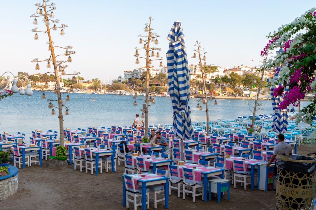 Cutting Costs: Savvy Strategies to Save on Your Next Vacation Image 3