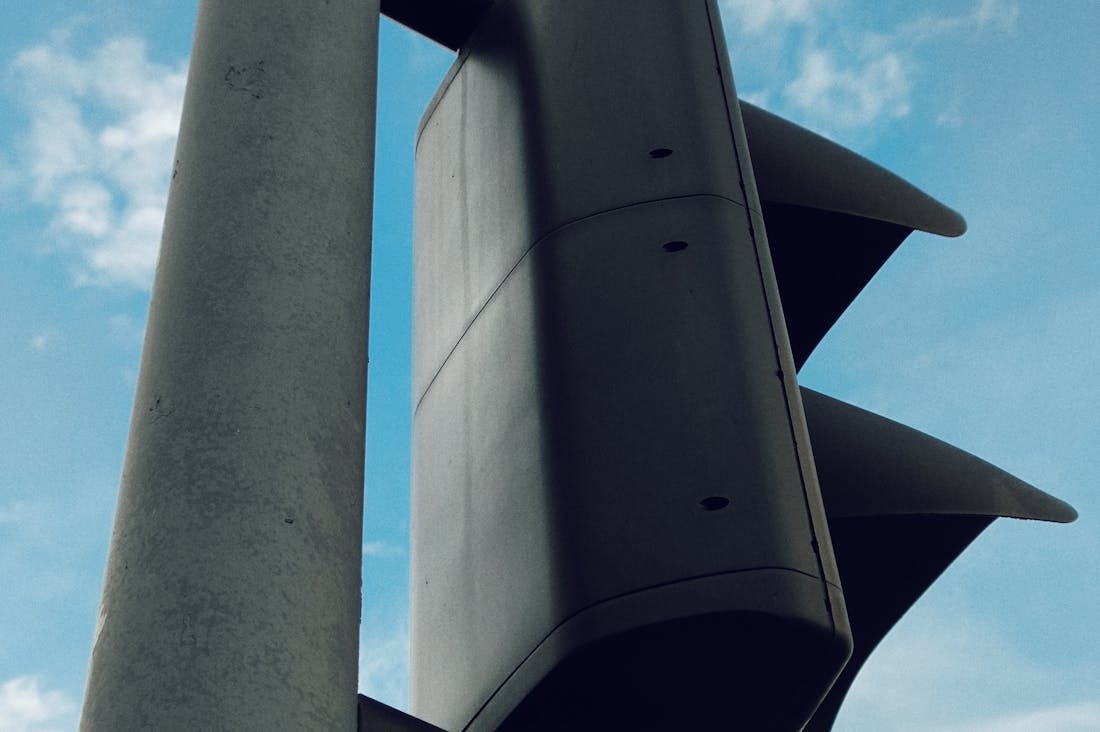 Cutting-Edge Auto Technology Redefining the Future of Driving Experience Image 1