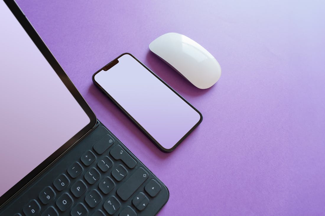 Cutting-Edge Tech Gadgets That Improve Daily Life and Productivity Image 2