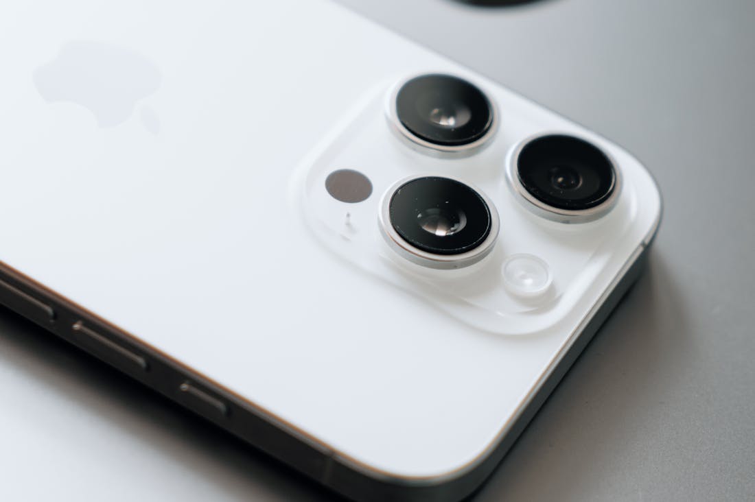 Cutting-Edge Tech Trends Reshaping Our Daily Lives and Productivity Image 1