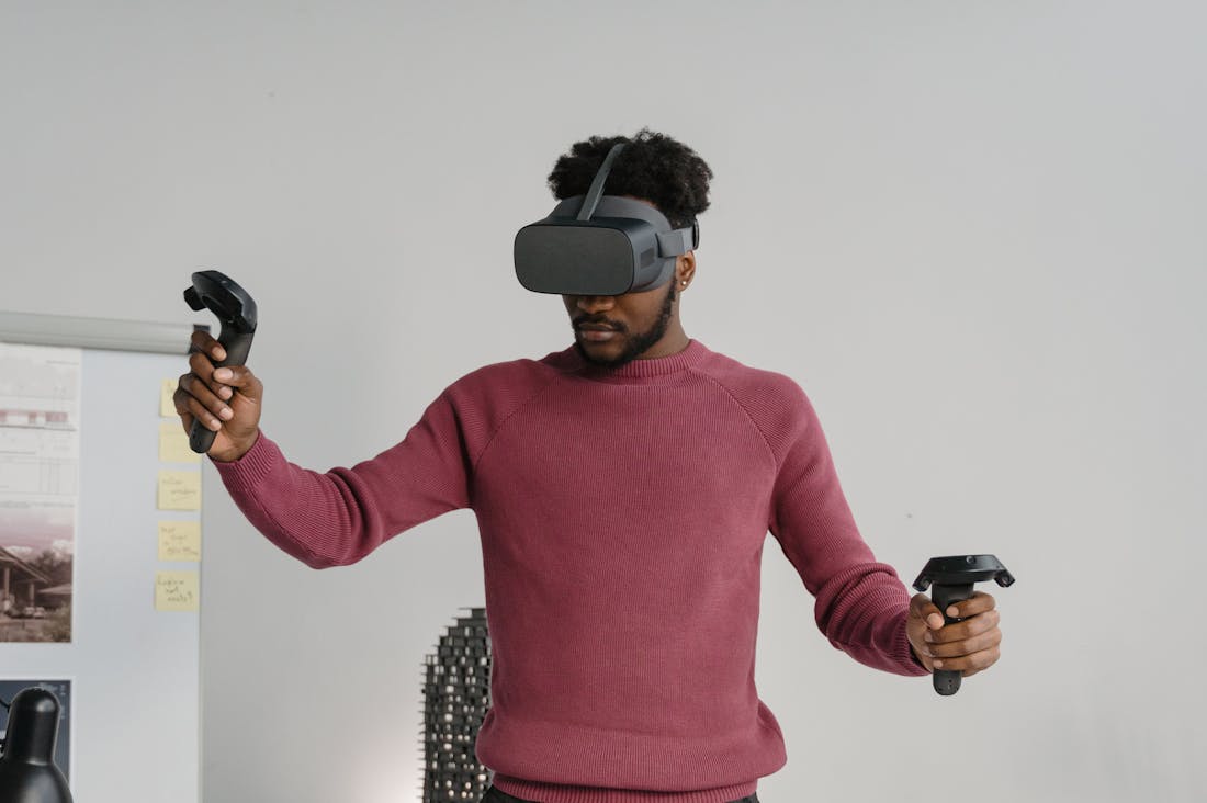 Cutting-Edge Technologies Reshaping Modern Living and Workspaces Image 2