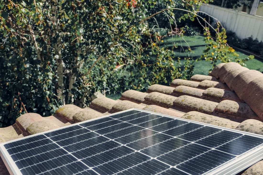 Cutting-Edge Technology Trends Shaping Modern Living Image 3