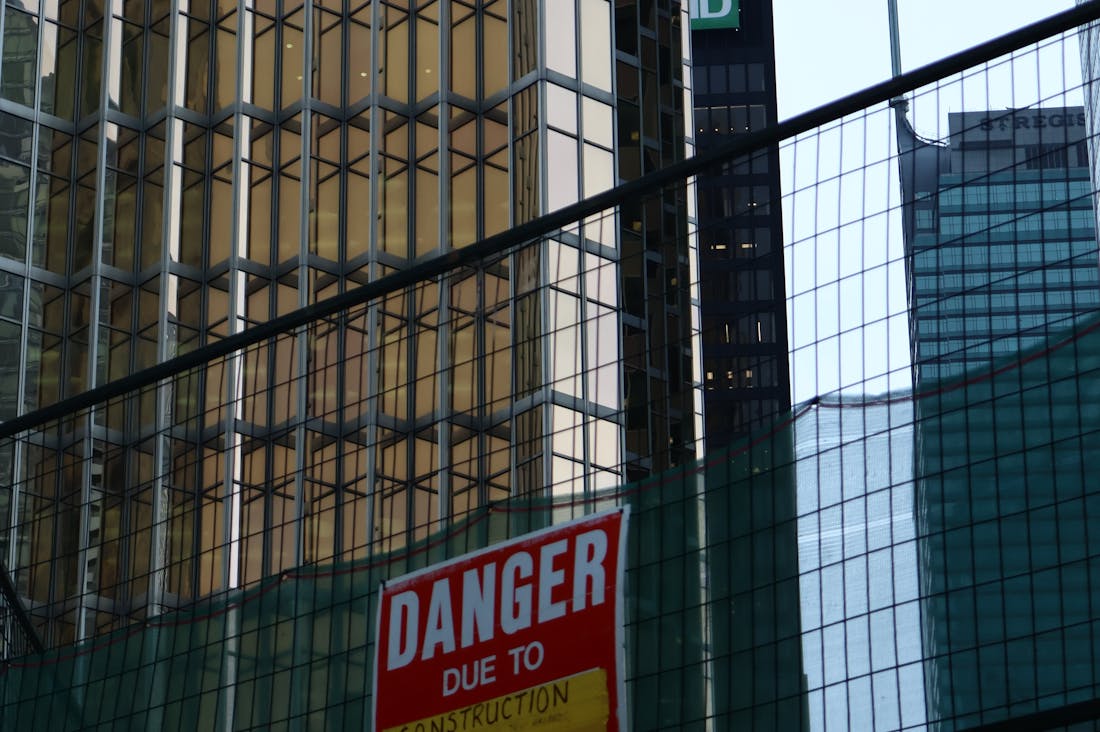 Demystifying Personal Finance: Practical Tips for Achieving Financial Wellness in a Changing Economy Image 2