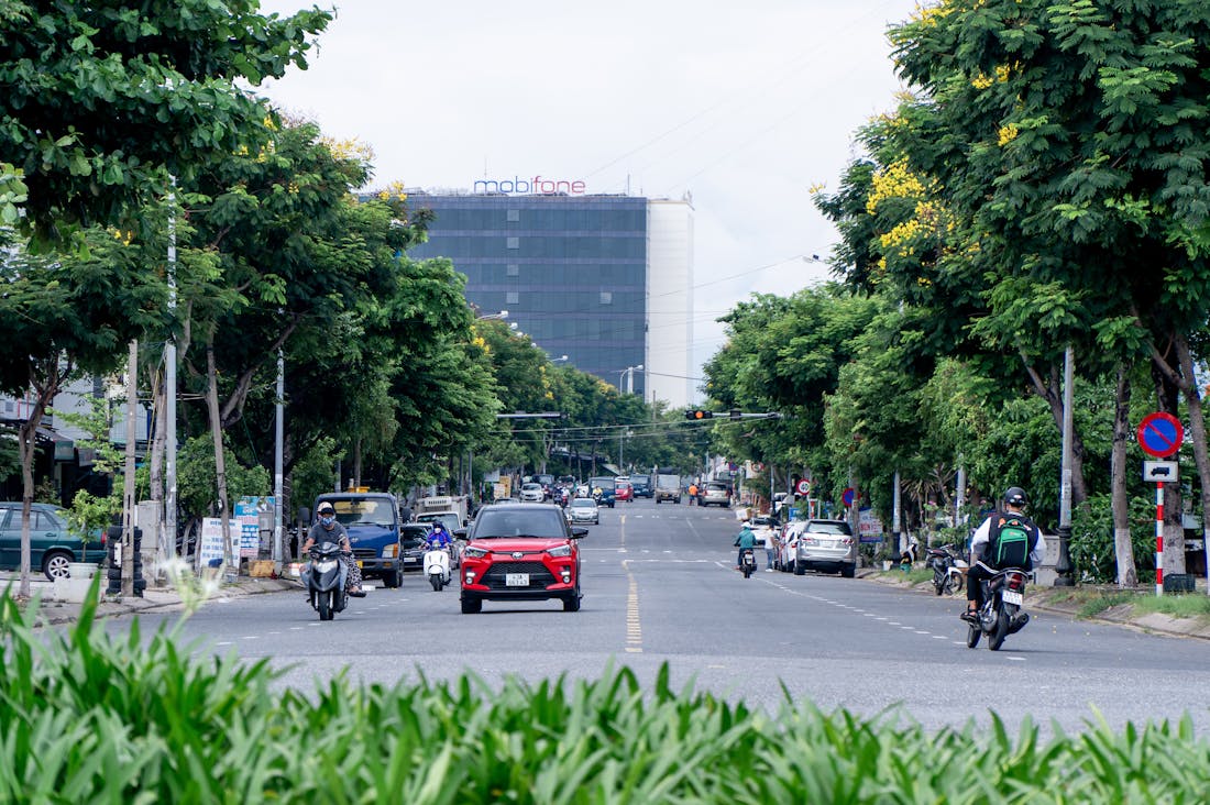 Driving into the Future: How Innovation is Revolutionizing the Automotive Industry Image 3