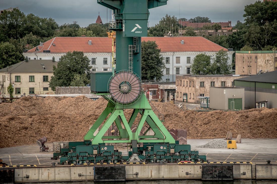 Eco-Friendly Choices Revolutionizing Automotive Industry Today Image 1