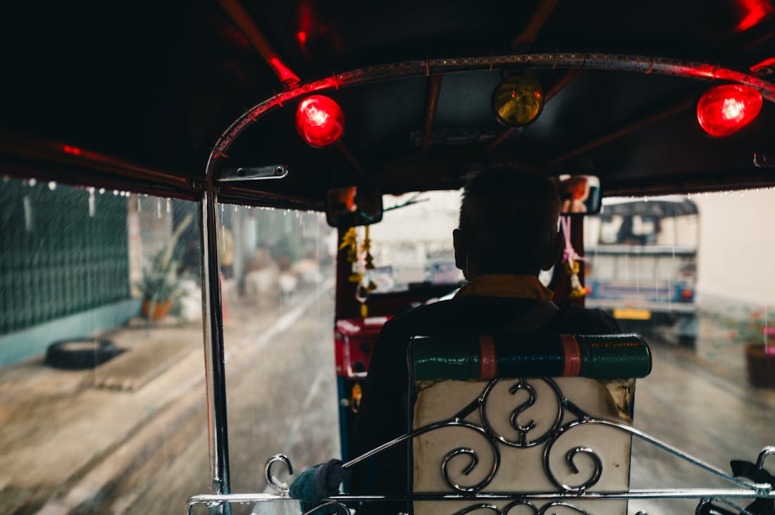 Eco-Friendly Travel Tips for Sustainable Adventures and Experiences Image 1