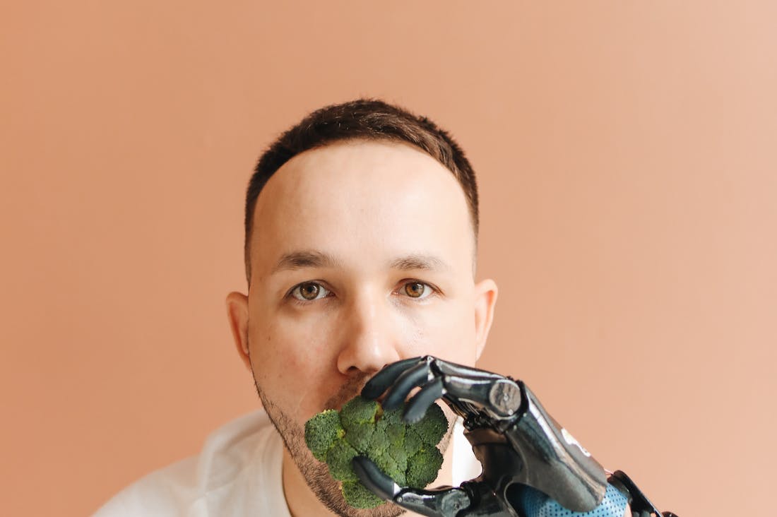 Effective Strategies for a Healthier Lifestyle: Nutrition, Exercise, and Mental Wellness Image 1