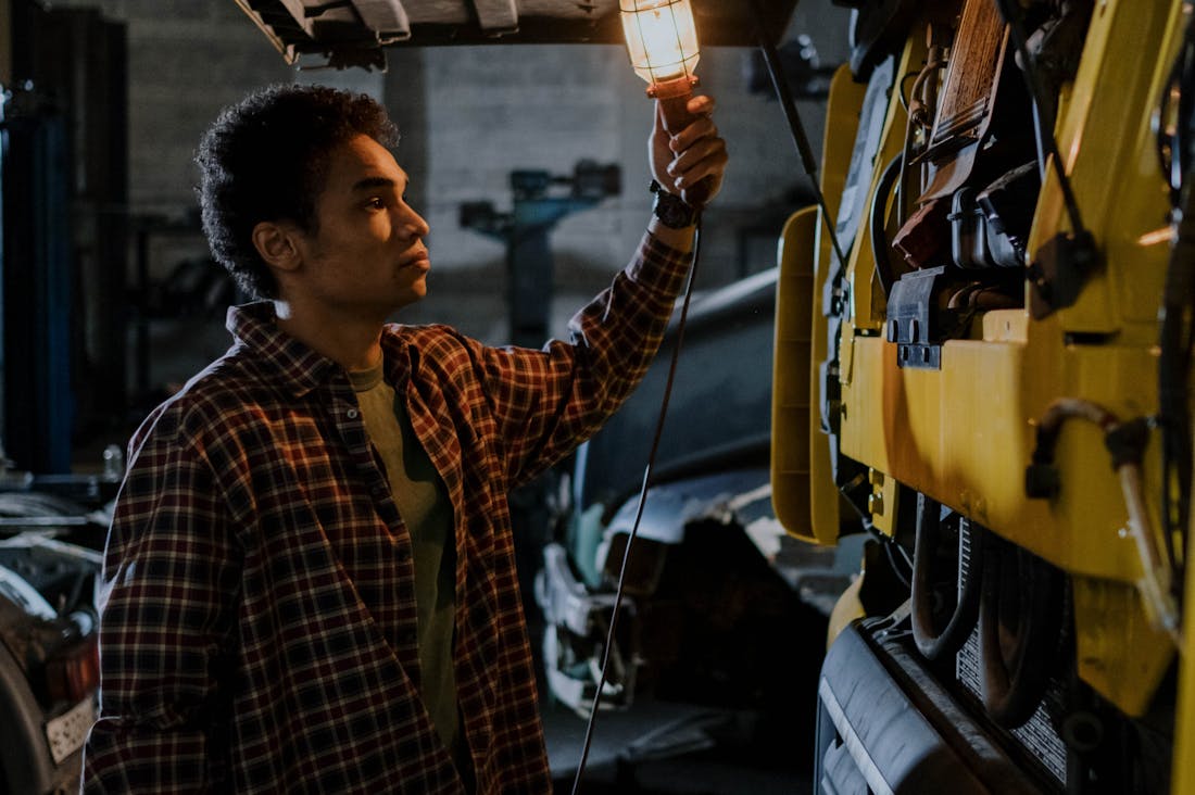 Elevating Your Automotive Knowledge with Essential Tips Image 1