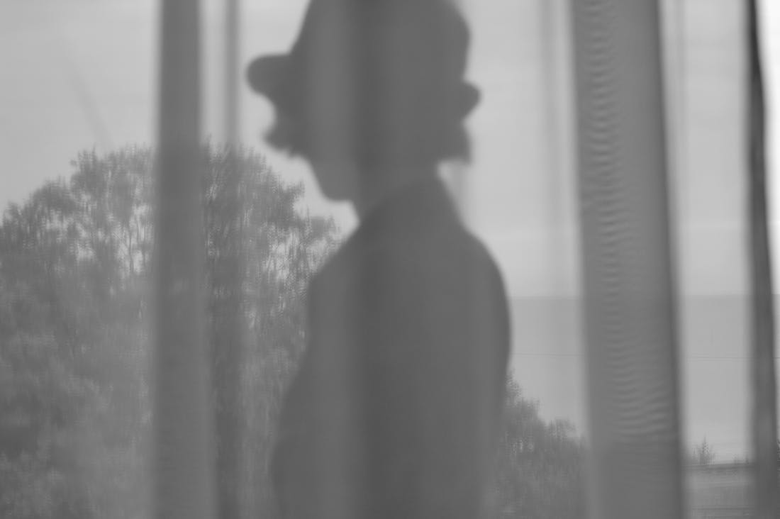 Embracing Minimalism: A Journey Towards a Simpler and More Purposeful Life Image 1