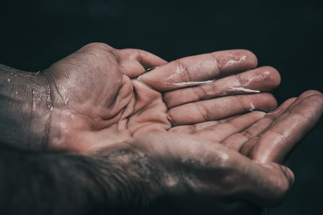 Embracing Minimalism: A Lifestyle Choice for Better Health and Well-Being Image 3