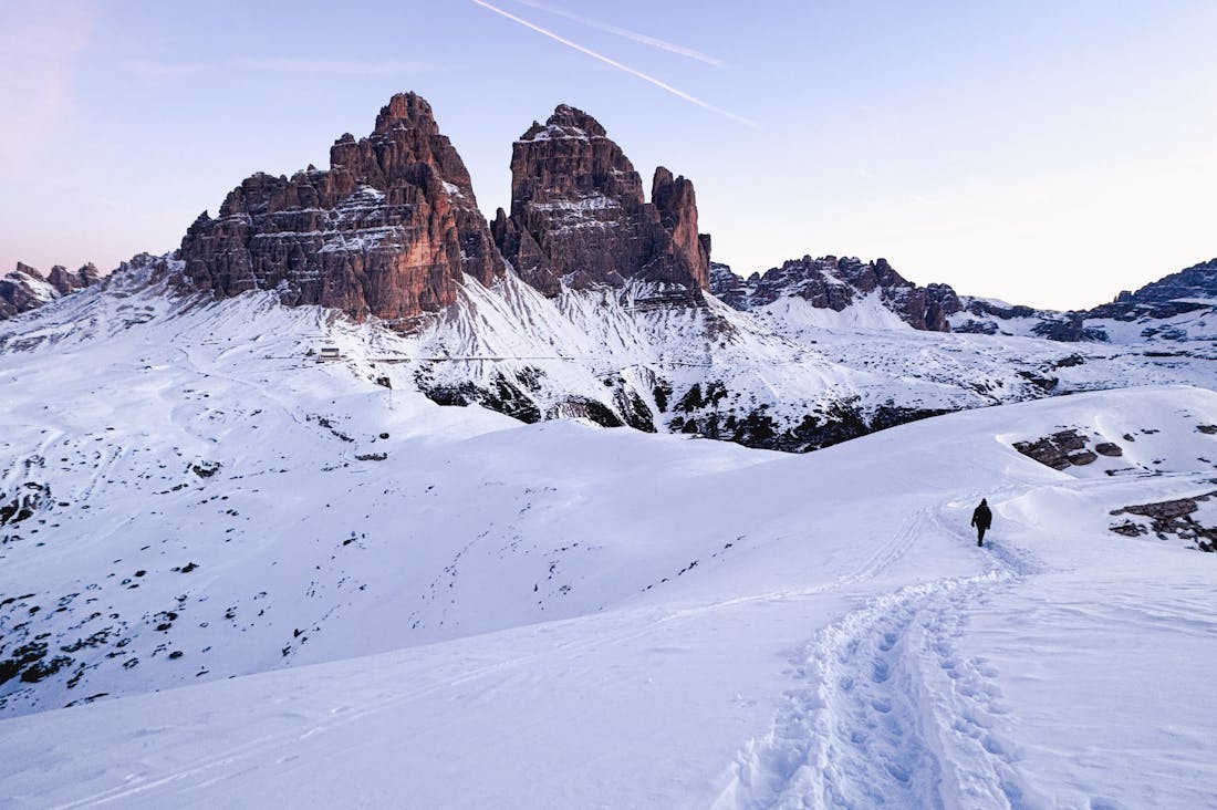 Embracing Minimalism: How Simplifying Your Life Can Lead to Greater Financial Freedom and Happiness Image 1