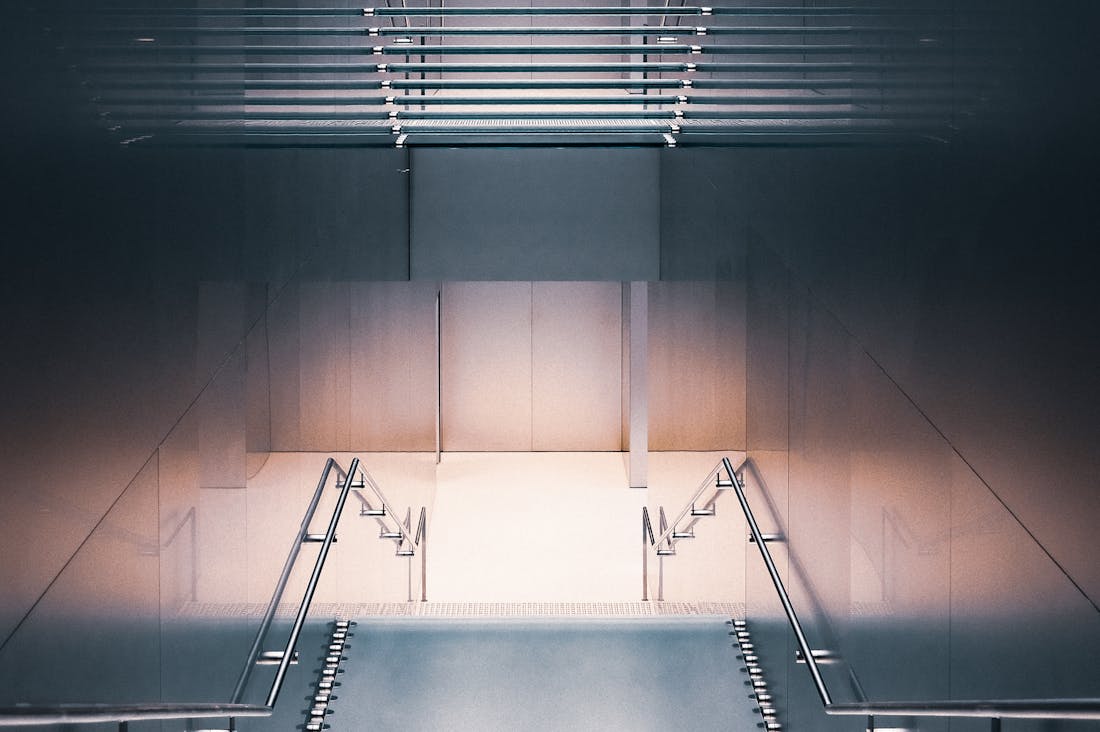 Embracing Minimalism: How to Simplify Your Life for Greater Happiness and Focus Image 2