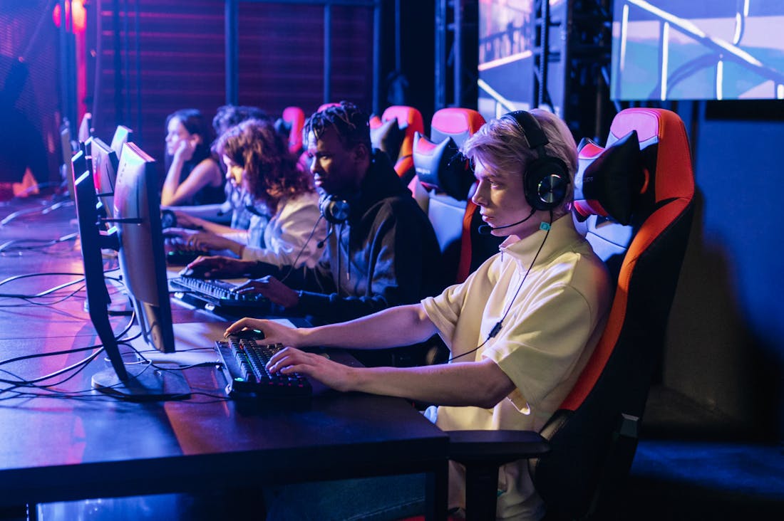 Embracing Technological Change: How to Adapt and Thrive in a Fast-Paced Digital World Image 2