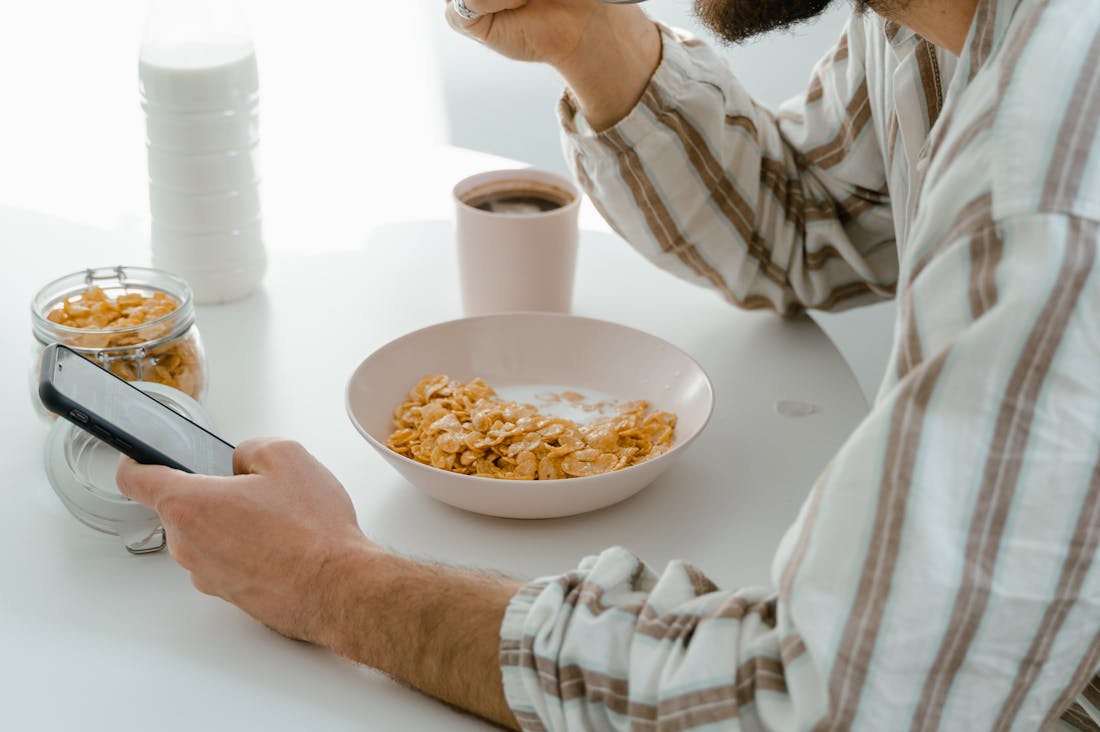 Embracing Technological Wellness: Integrating Tech into a Healthier Routine Image 3