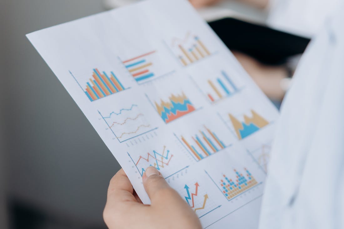 Embracing the Digital Age: How Tech Innovations are Revolutionizing Personal Finance Practices Image 1