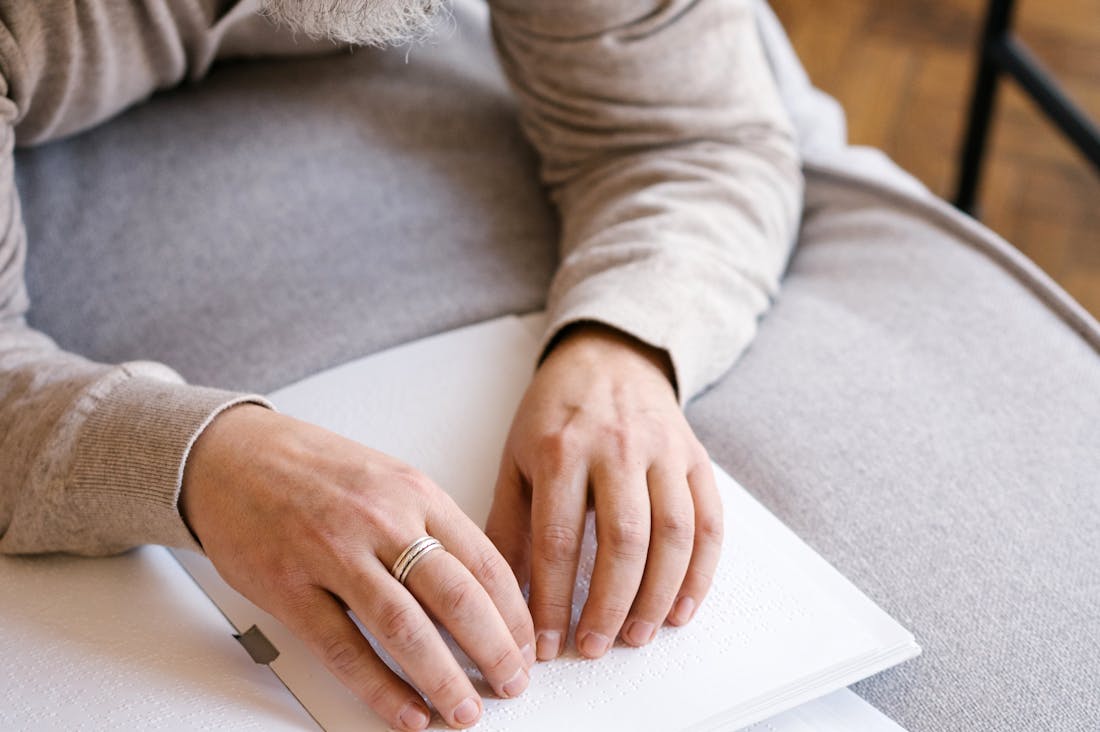 Empowering Women in Finance: Breaking Barriers and Building Wealth Image 2