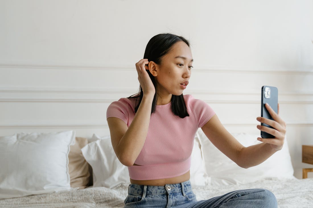 Enhance Your Digital Experience with Essential Tech Gadgets for Everyday Life Image 3