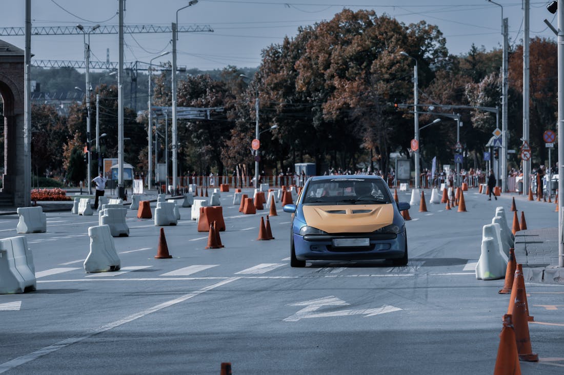 Enhancing Driving Skills with Modern Technologies and Safe Practices Image 2