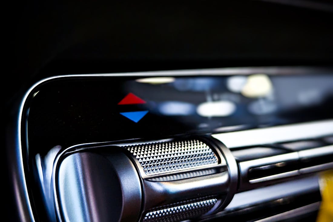 Enhancing Driving Skills with Modern Technologies and Safe Practices Image 3