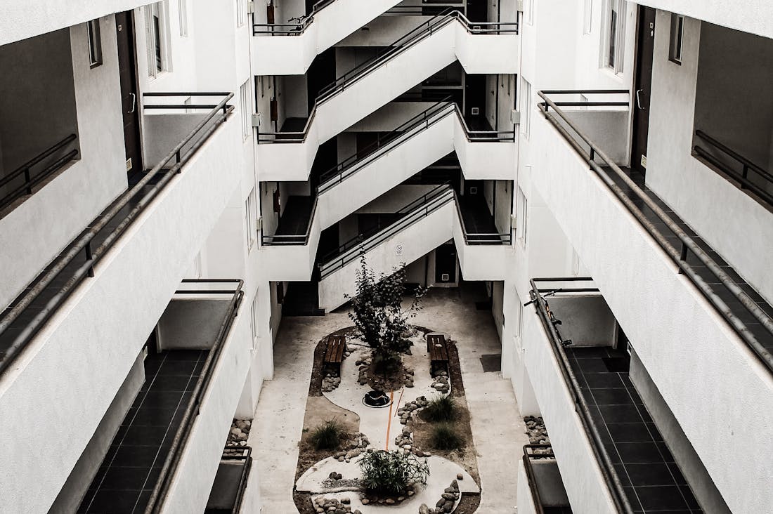 Enhancing Lifestyle with Minimalism: Practical Approaches for Everyday Living Image 1