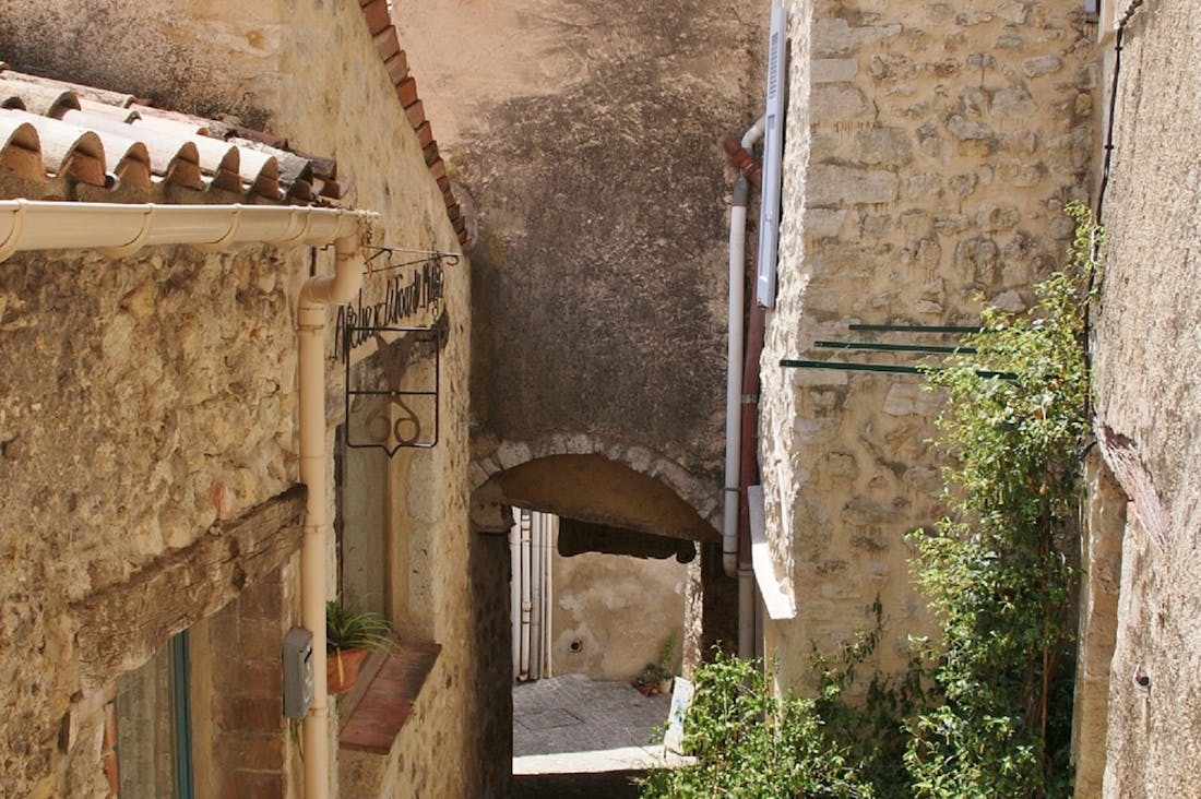 Enhancing Travel Experiences with Local Insights Image 3