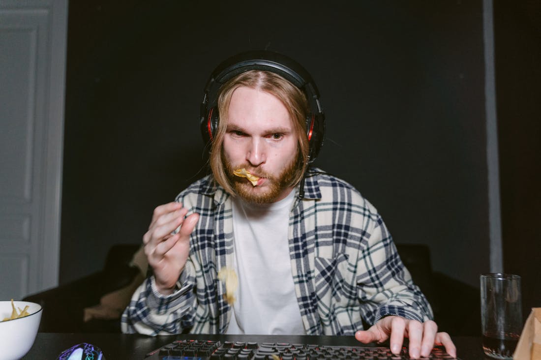 Enhancing Well-Being through Mindful Eating Practices for Busy Lifestyles Image 3