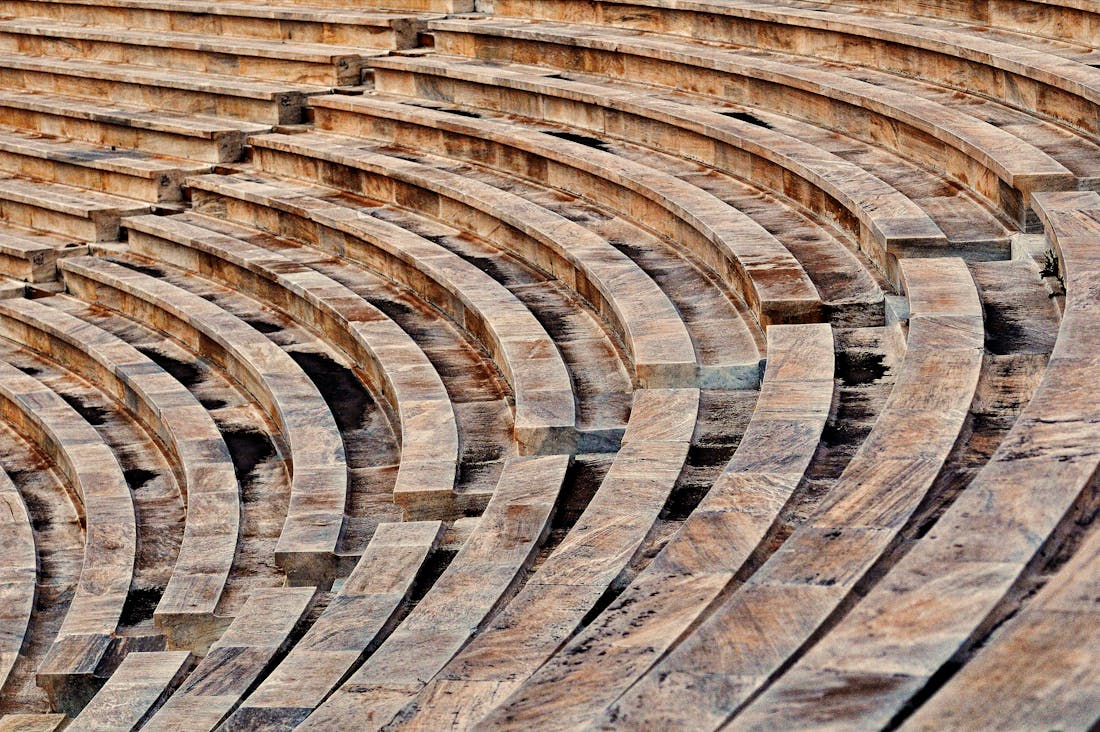 Essential Considerations for Starting a Travel Blog that Stands Out Image 1