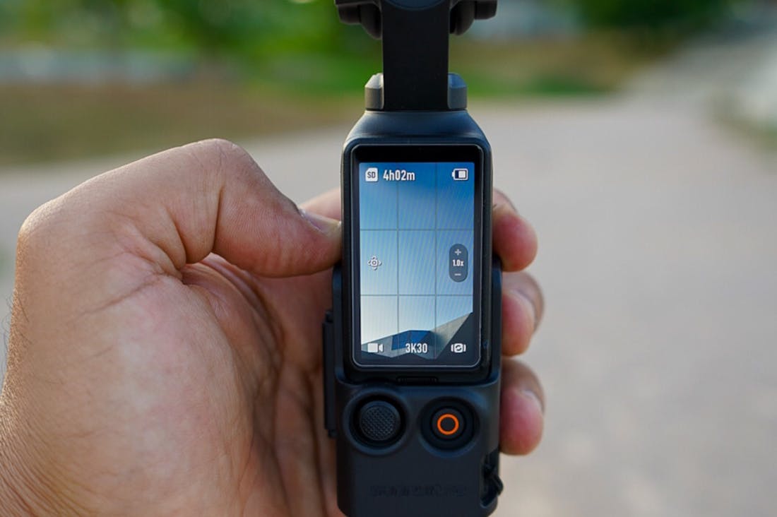 Essential Gadgets for Tech-Savvy Travelers: Must-Haves for Your Next Trip Image 2