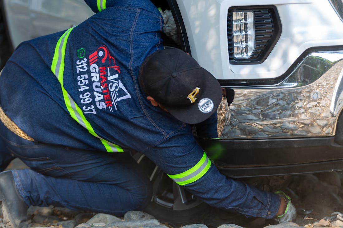 Essential Guide to Vehicle Maintenance for Longevity Image 3