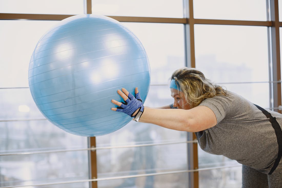 Essential Health Hacks for Busy Professionals to Boost Energy and Focus Image 2