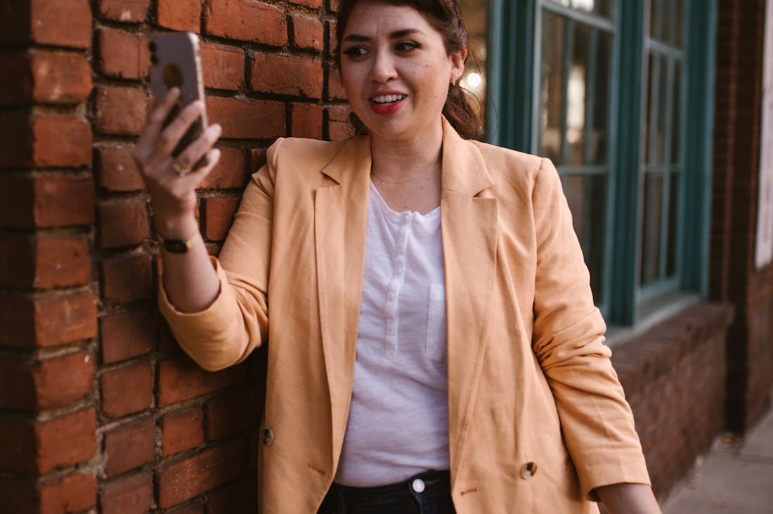 Essential Skills for Thriving in the Digital Age of Remote Work Image 1