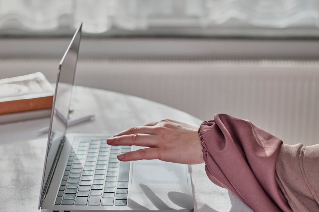 Essential Tech Tools for Enhancing Everyday Productivity Image 3