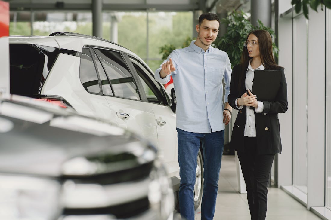 Essential Tips for Navigating the Modern Car Buying Experience Image 1