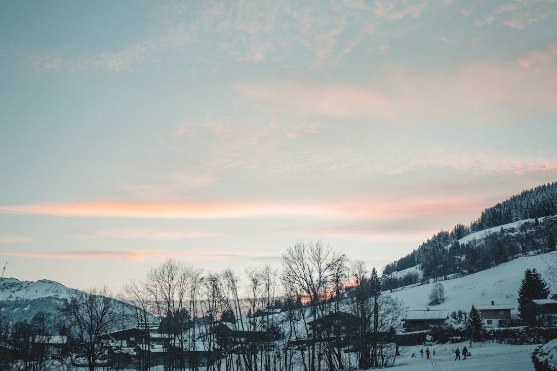 Essential Tips for Planning Memorable Road Trips Without Breaking the Bank Image 1