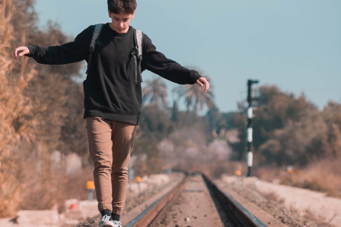 Essential Tips for Staying Healthy While Traveling: From Activity to Diet